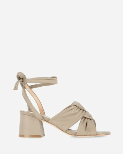 Sandal soft leather straps taupe