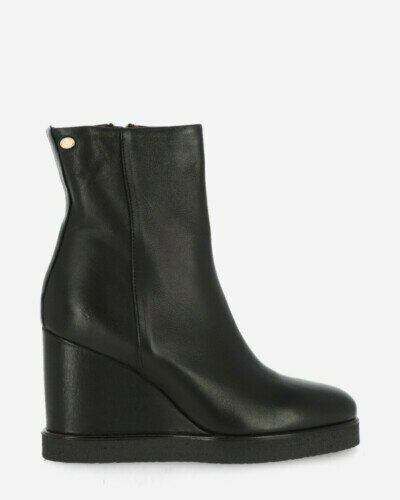 Wedge ankle boot smooth leather black